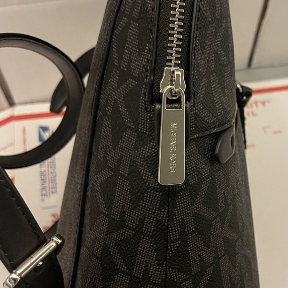 Michael Kors 🌴✨ $298 DALLAS MD SLIM  Backpack Handbag Designer MK Bag - Picture 7 of 8